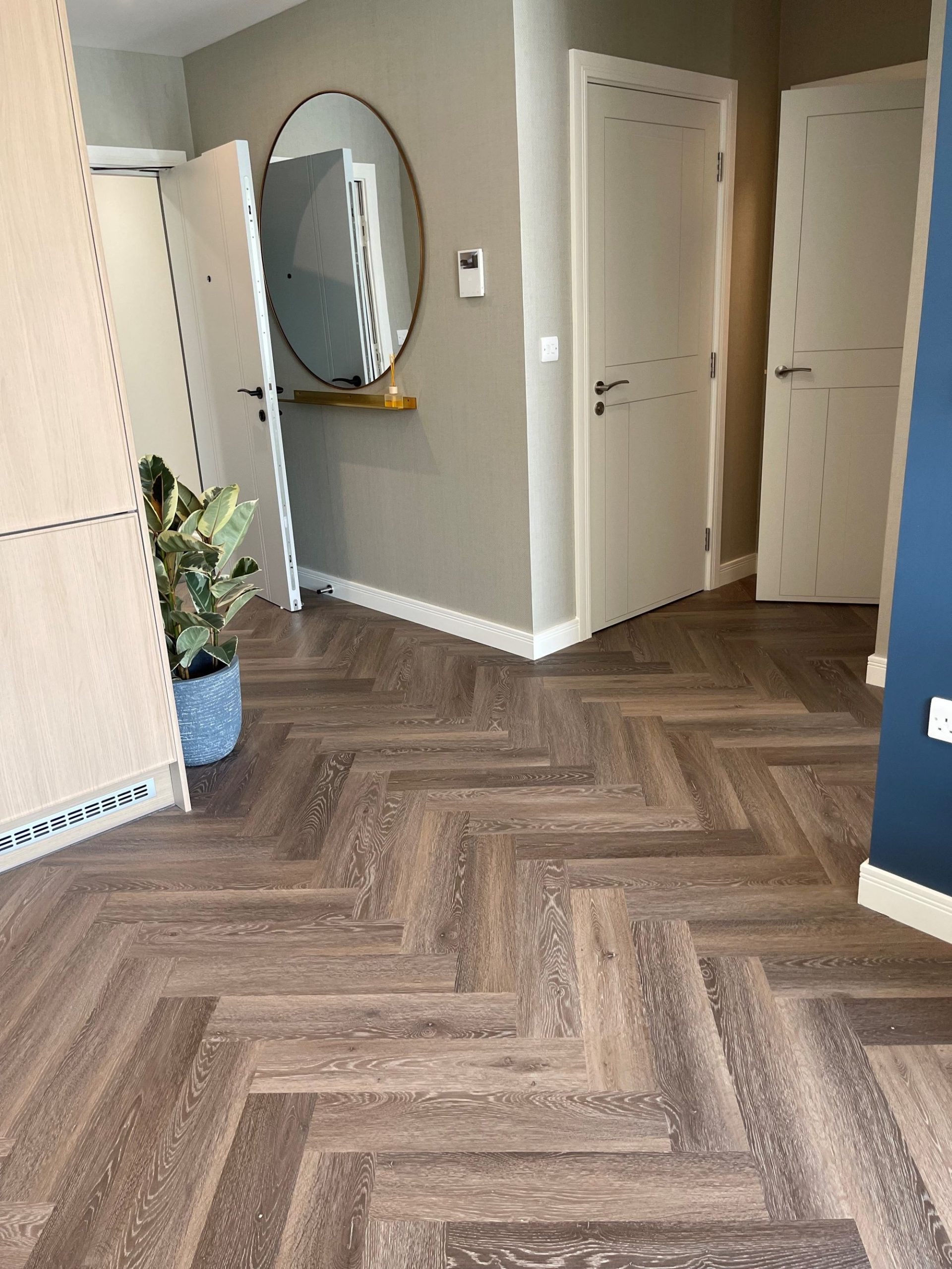 Impervia® Herringbone Cobble Grey Oak 6