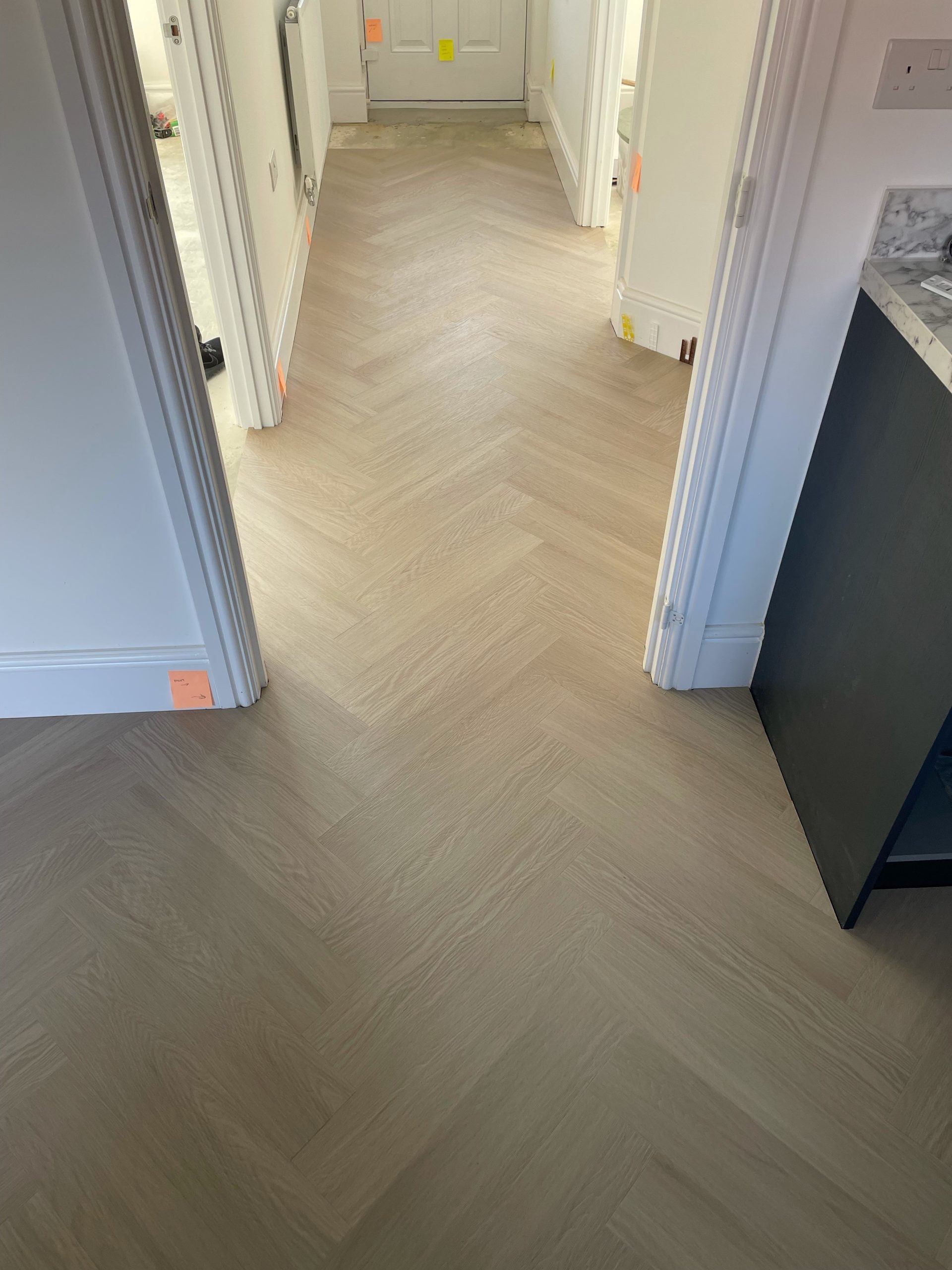 Impervia® Herringbone Parquet Alabaster White Oak 9