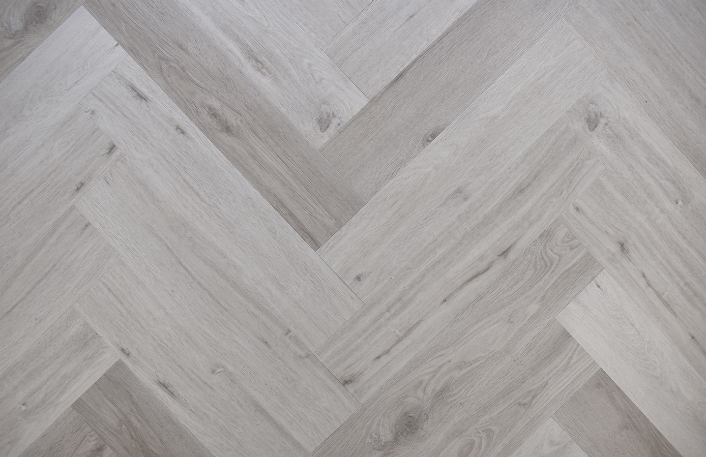 Impervia® Herringbone White Washed Oak 6